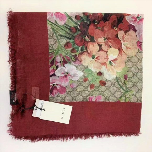 Gucci Floral Patterned Scarf in Red and Green - Picture 8 of 13
